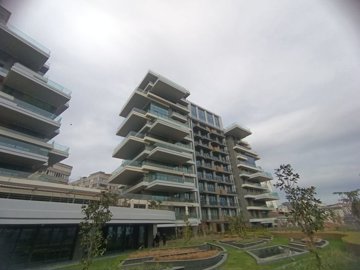 Exterior 10