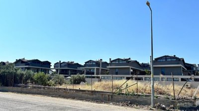 Exterior 11