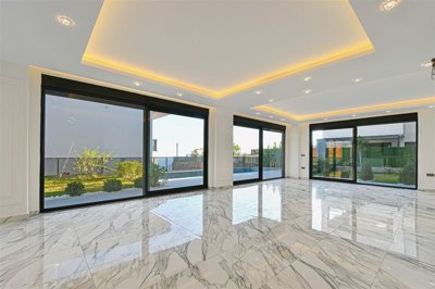 Interior 2