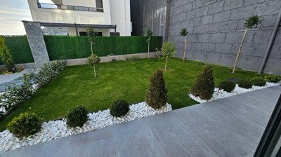 Exterior 3