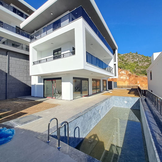 Image No.42-5 Bed House/Villa for sale