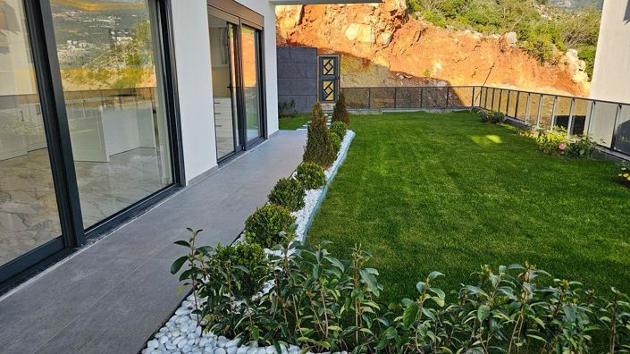 Image No.5-5 Bed House/Villa for sale