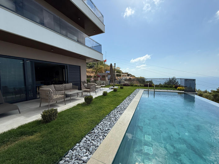 Image No.2-6 Bed House/Villa for sale