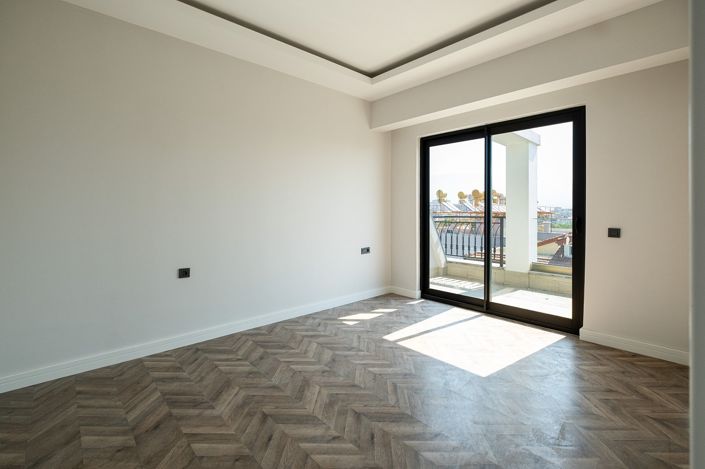 Image No.29-3 Bed Apartment for sale