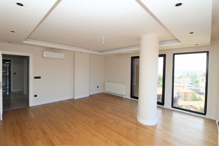 Image No.19-3 Bed Apartment for sale