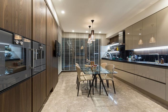 Image No.26-5 Bed Apartment for sale