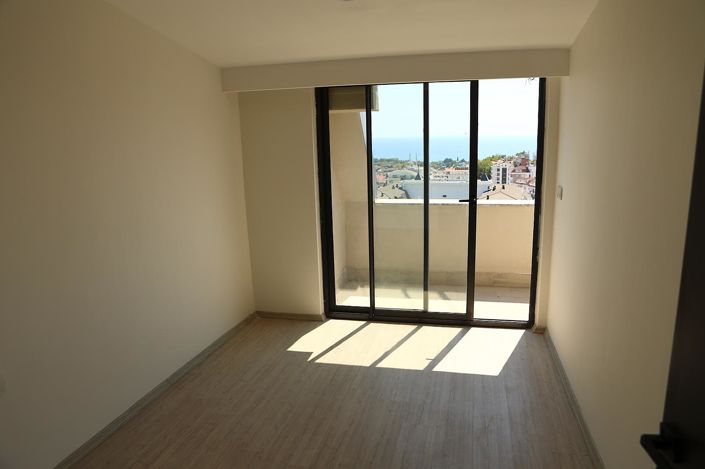 Image No.24-2 Bed Apartment for sale