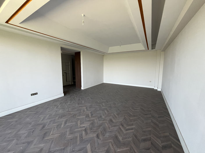 Image No.14-3 Bed Apartment for sale