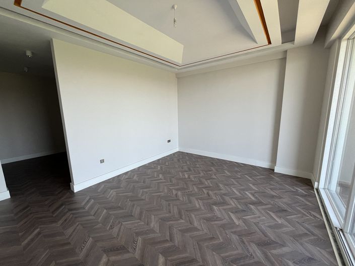 Image No.21-3 Bed Apartment for sale