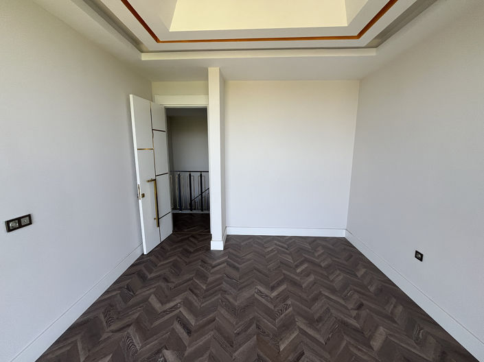 Image No.24-3 Bed Apartment for sale