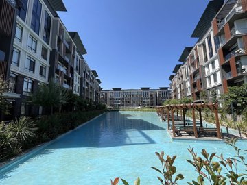 Exterior 6