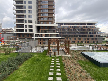 Exterior 12