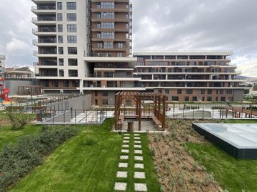 Exterior 12