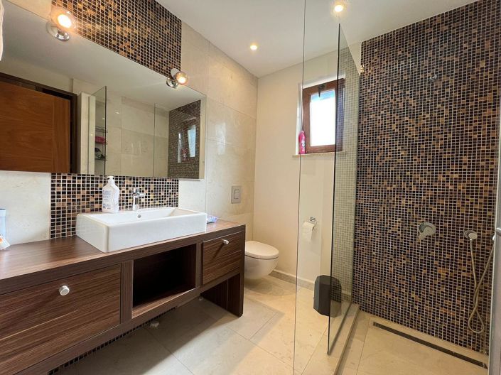 Image No.15-4 Bed House/Villa for sale