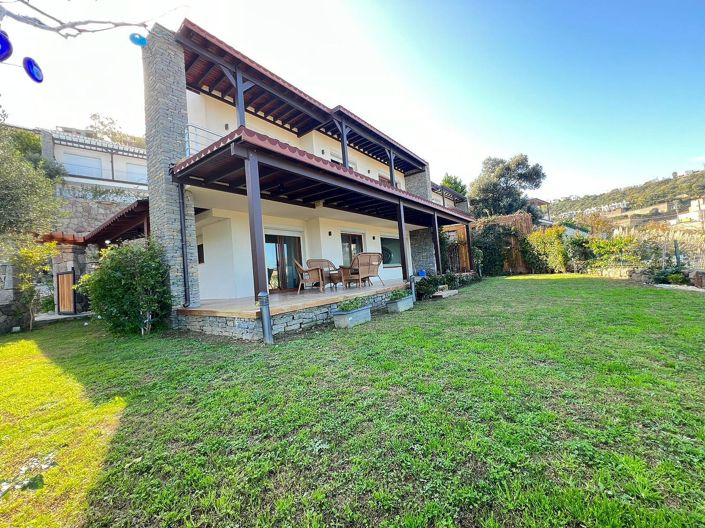 Image No.2-4 Bed House/Villa for sale