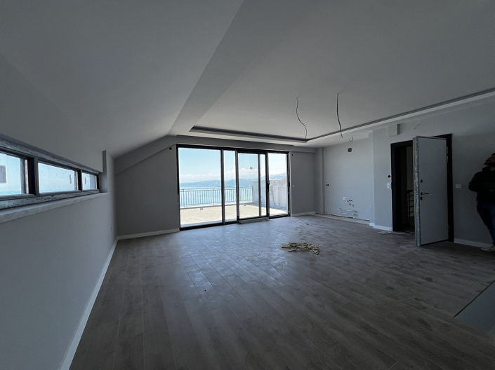 Image No.41-4 Bed Apartment for sale