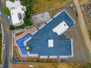 Exterior 5