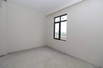 Interior 10