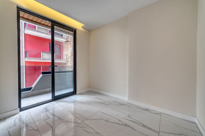 Image No.19-2 Bed Apartment for sale