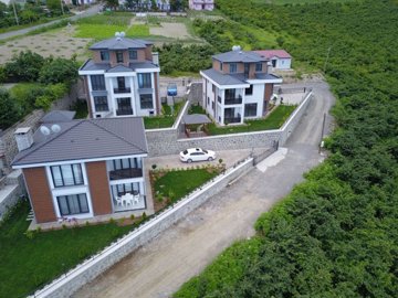 Exterior 1