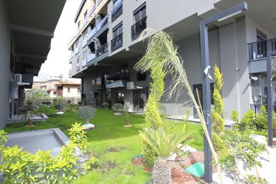 Exterior 5