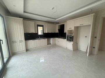 Interior 3