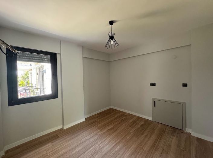 Image No.11-1 Bed Apartment for sale