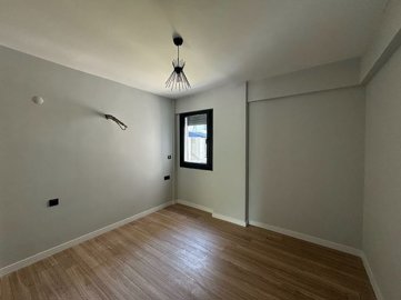 Interior 8