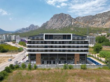 Exterior 1