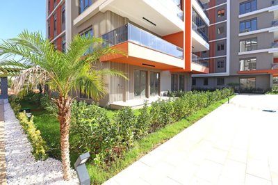 Exterior 10