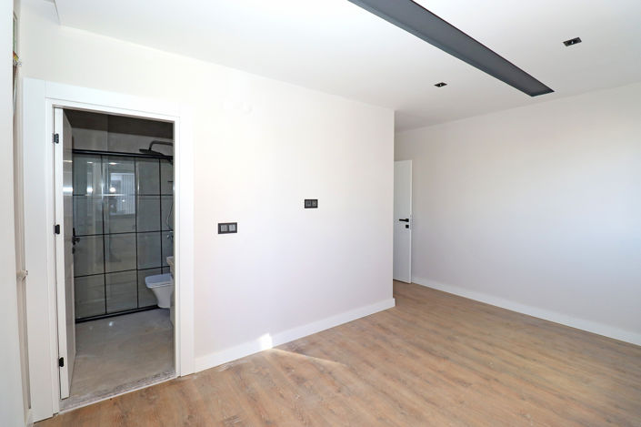 Image No.24-2 Bed Apartment for sale