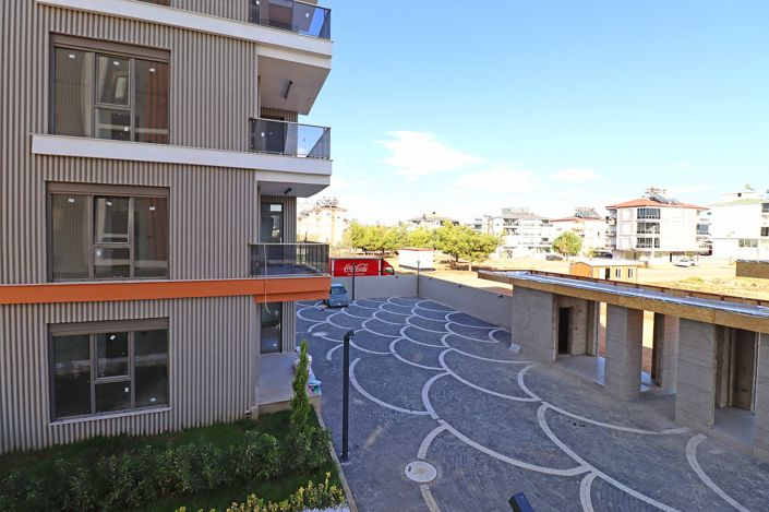 Image No.14-2 Bed Apartment for sale