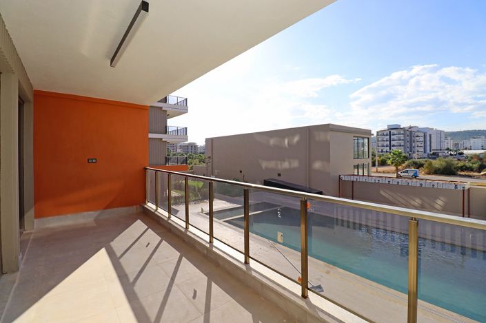 Image No.33-2 Bed Apartment for sale