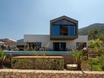 Exterior 2