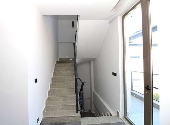 Image No.24-4 Bed House/Villa for sale