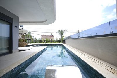 Exterior 4