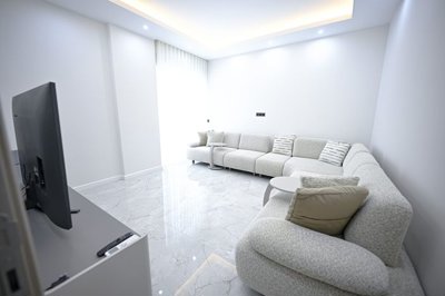 Interior 3