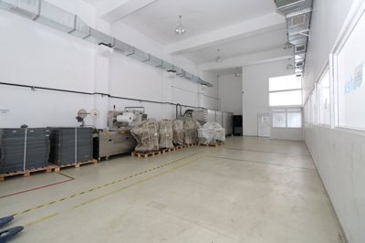 Interior 7