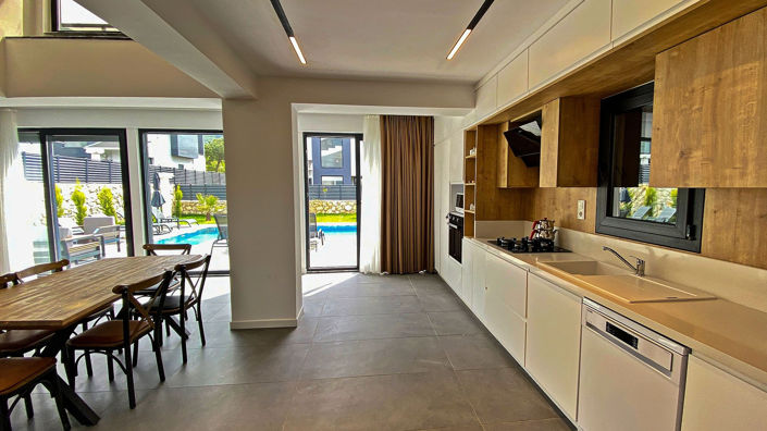 Image No.16-4 Bed House/Villa for sale