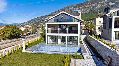 Exterior 2