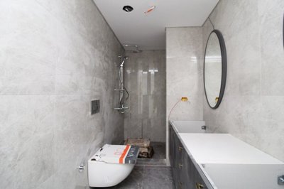 Interior 11