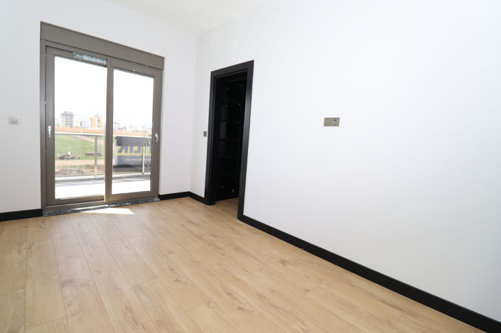 Image No.30-4 Bed House/Villa for sale