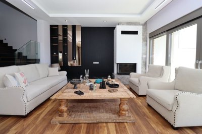 Interior 3