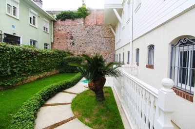 Exterior 6