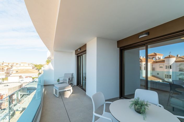 Image No.30-2 Bed Apartment for sale