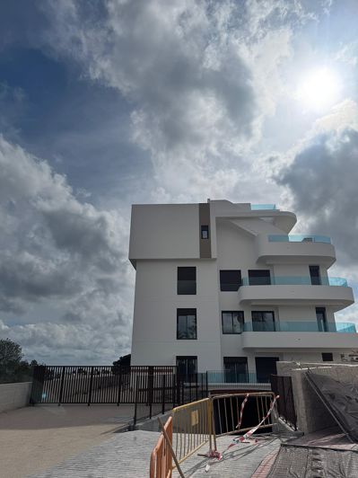 Image No.37-2 Bed Apartment for sale