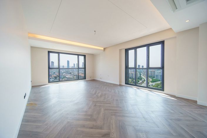 Image No.10-4 Bed Apartment for sale