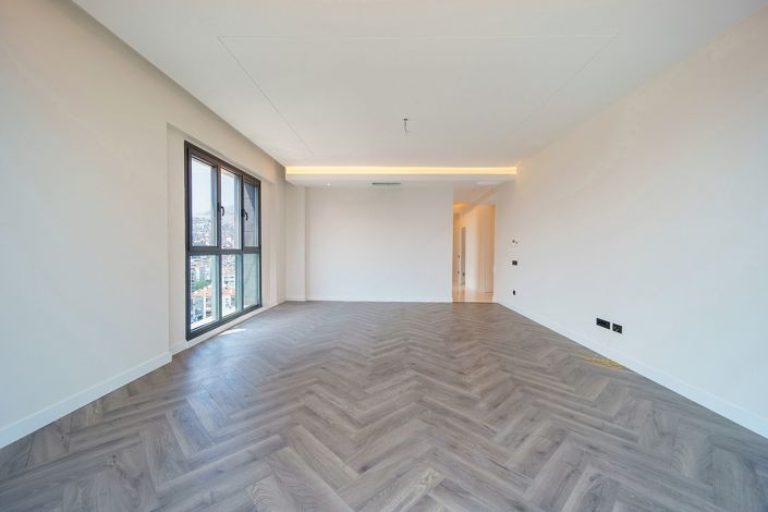 Image No.11-4 Bed Apartment for sale