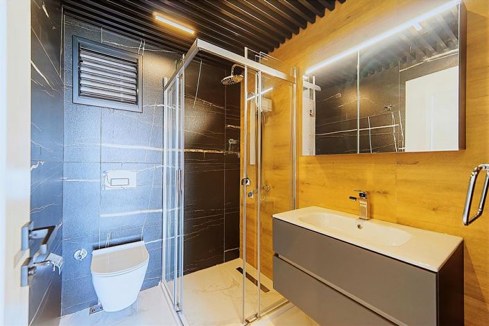 Image No.17-4 Bed Apartment for sale