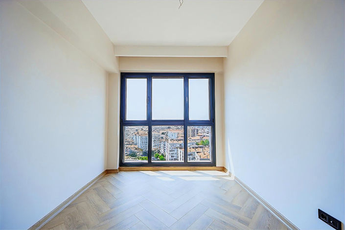 Image No.19-4 Bed Apartment for sale